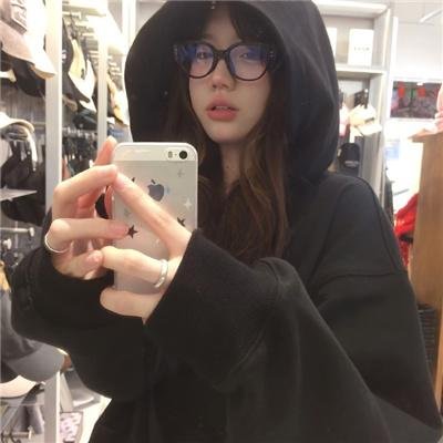 掀饭桌小疯批夺回气运后不忍了